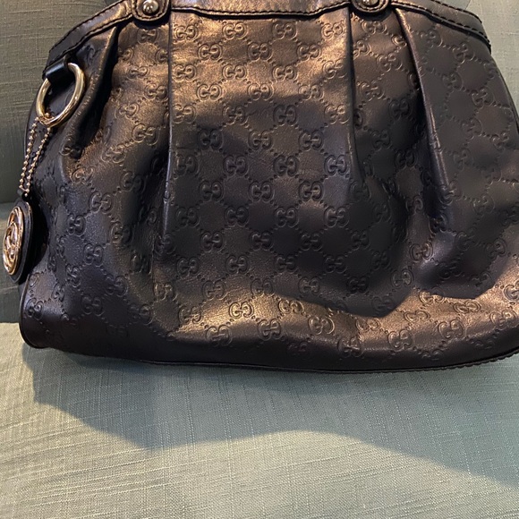 Gucci Black Leather Sukey Handbag - Picture 16 of 16